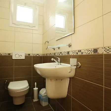 Nisan Ayinin Sonuna Kadar Kiralik Villa